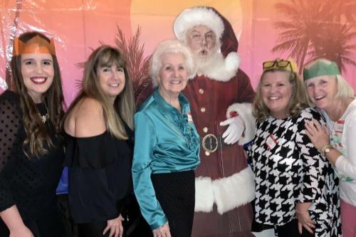 Holiday2021 8s